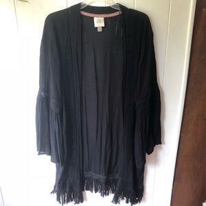 Black fringe kimono